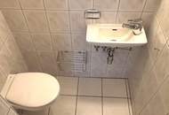 Traumhafte Aussichten! Tolle DG-Wohnung mit Terasse in U Bahn Nähe!