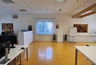 Modernes Bürohaus mit flexibel gestaltbaren Großraumbüros im Industriepark St. Veit