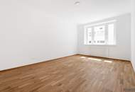 ERSTBEZUG nach Sanierung beim Botanischen Garten | Tischler-Küche mit Siemens Geräten | Ideal auch zur WG-Nutzung | Freier Mietzins