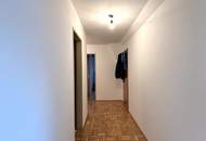 Urbanes Wohnen in zentraler Lage - grüner Innenhof - schöner und praktischer Schnitt - Dachgeschoss - erstklassige Infrastruktur!