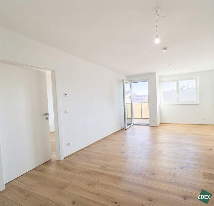 Schöne 2-Zimmer-Wohnung mit Loggia in U3-Nähe!