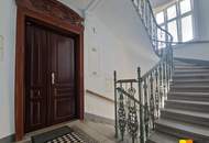 Bezaubernde, helle 3-Zimmer Altbauwohnung