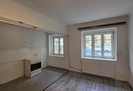 Sanierungsbedürftig + Altbau + 1 Zimmer + separate Küche + Erdgeschoß