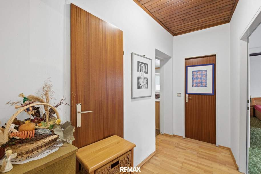 Großzügiger Bungalow mit 1131 m² Grundstück und diversen Nebengebäuden – ideal für Hobbywerker!, Haus-kauf, 285.000,€, 2014 Hollabrunn