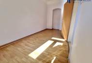 Sanierungsbedürftige 3-Zimmer-Wohnung in Ruhelage zum TOP Preis !