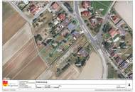 Solides Einfamilienhaus mit 3 Zimmer, Terrasse, großer Garten und 2 Garagen und Nebengebäude