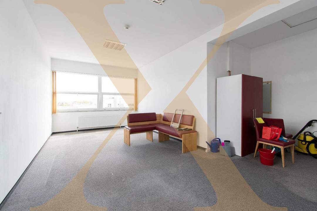Optimales Start-up-Büro in Linz-Süd zu vermieten!