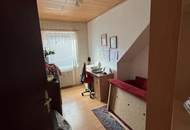 Dachgeschoss-Wohnung im Zentrum!