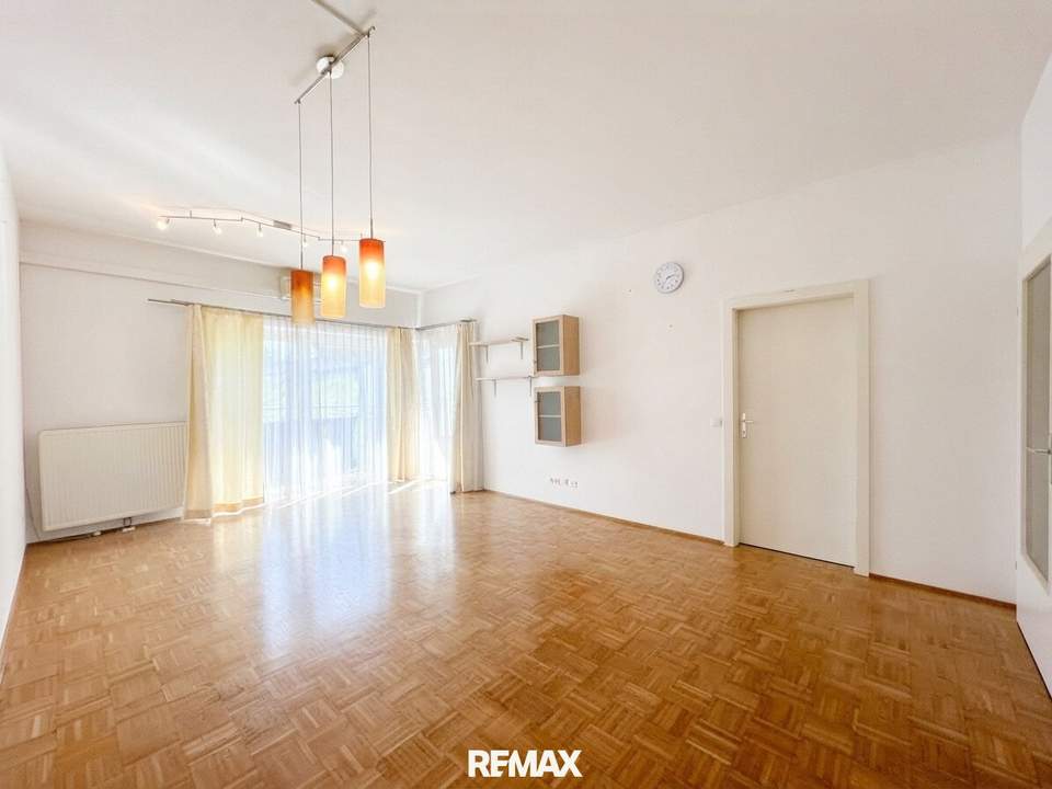 Viel Raum auf 84 m² – 4 getrennte Zimmer, Balkon und Tiefgarage