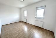 Sonniges Eckreihenhaus mit Pool, Garage und Keller!