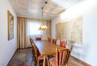 Großzügiges Haus mit Entwicklungspotenzial, Hallenbad, Wellness und Bergblick