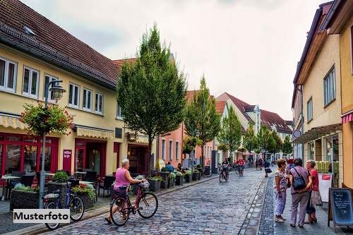Historisches Wohn- und Geschäftshaus mit 20 Wohneinheiten und Gewerbe