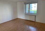 Sofort beziehbare 2-Zimmer-Wohnung im Erdgeschoss – saniert & mit Aufzug und Keller in zentraler Welser Lage!
