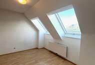 Ruhige 68 Dachwohnung plus 18m² Südterrasse - saniertes Haus