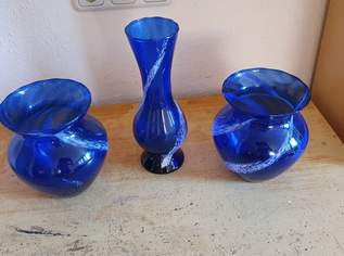 Vasen SET blau, 30 €, Haus, Bau, Garten-Geschirr & Deko in 4931 Mettmach
