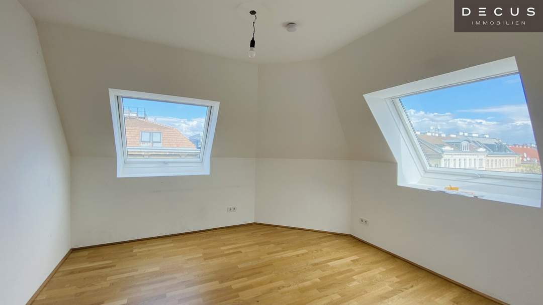 / DG / MAISSONETTE / U-BAHN NÄHE / AB SOFORT VERFÜGBAR / UNBEFRISTETE MIETDAUER / TERRASSE /KLIMATISIERT