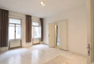 Beliebte Gegend! Südwestseitiger Altbau mit Balkon in ruhiger Seitengasse!