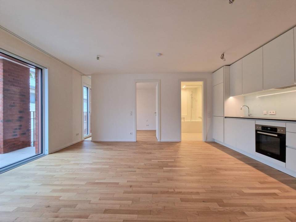2-Zimmer-TRAUM mit großem Süd-Balkon beim Bahnhof Meidling!!