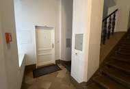 UNBEFRISTET - Hofseitige 1,5-Zimmer Wohnung mit separater Küche und Kellerabteil in Toplage - Getreidemarkt