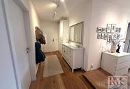 Seeblickwohnung mit XXL Balkon