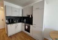 Ab November: Moderne 2-Zimmer-Wohnung mit Balkon nahe U1 Rennbahnweg