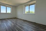 EXKLUSIVES WOHNEN MIT PANORAMABLICK - Moderne Doppelhaushälfte mit ca. 160 m² Wohnfläche • Nur 10 Minuten von Wiener Neustadt