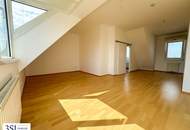 Hell, klimatisiert, großzügig - 2-Zimmer-Dachgeschosstraum in ruhiger Seitenstraße des 10. Bezirks - mit allgemeiner Dachterrasse