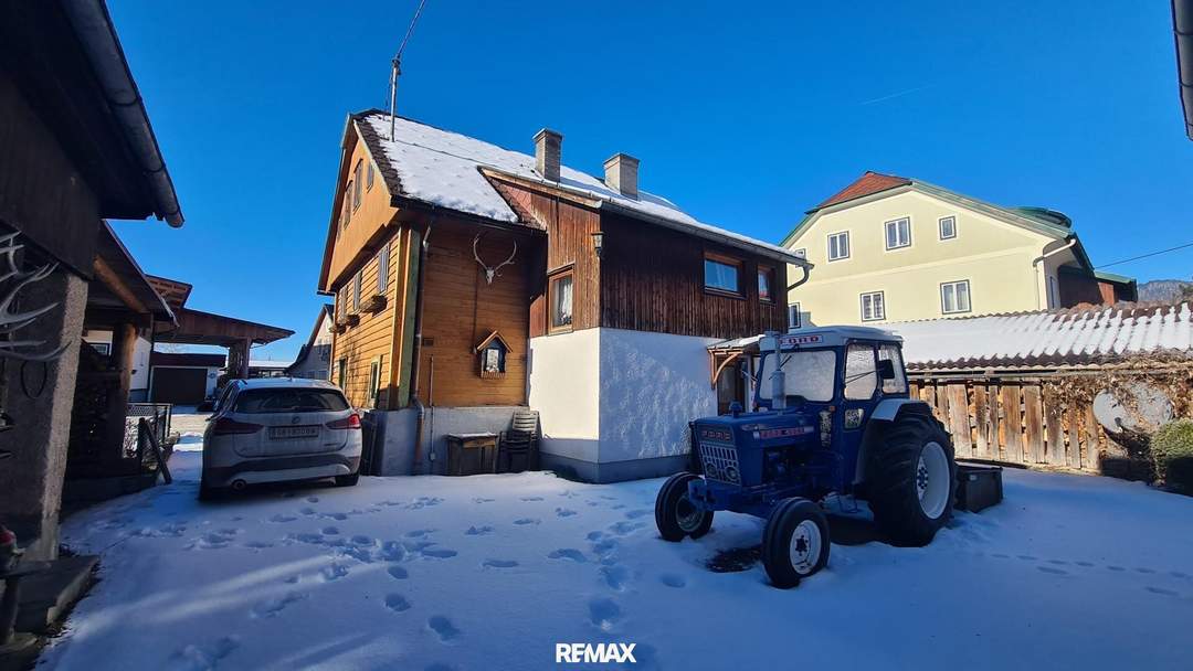 Wohnhaus mit Potenzial in zentraler Lage!