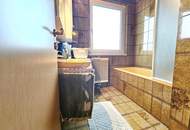 Charmante 4 Zimmer Wohnung mit Loggia und Garage