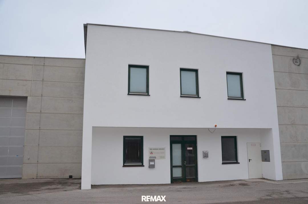 Flexibles Büro im OG mit Gestaltungsspielraum in Krems