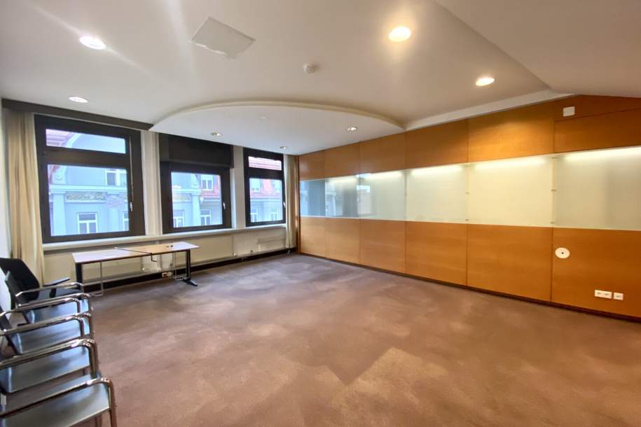 +++ ZENTRALE LAGE +++ Lichtdurchflutetes Büro in gut angebundener Lage, Gewerbeobjekt-miete, 5.460,00,€, 8020 Graz(Stadt)