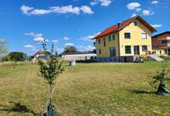 NEUES NIEDRIGENERGIEHAUS MIT GROSSEM GRUNDSTÜCK