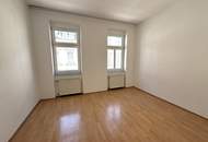 PREISGÜNSTIG NUR ca. € 3.500 pro m² - 2 Zimmer Altbauwohnung nächst Mariahilfer Straße/Westbahnhof