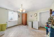 Modernisierungsbedürftiges Wohnhaus in Großweikersdorf nahe Bahnhof mit Garten, Terrasse und ausgezeichneter Infrastruktur!