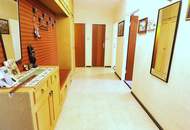 GEPFLEGTE 2-ZIMMER-WOHNUNG MIT LOGGIA &amp; SCHÖNEM AUSBLICK - SEHR GUTE INFRASTRUKTUR