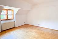 Großzügige 6-Zimmer-Wohnung im charmanten „Adlerhof“ - inkl. Eigengarten und Stellplatz