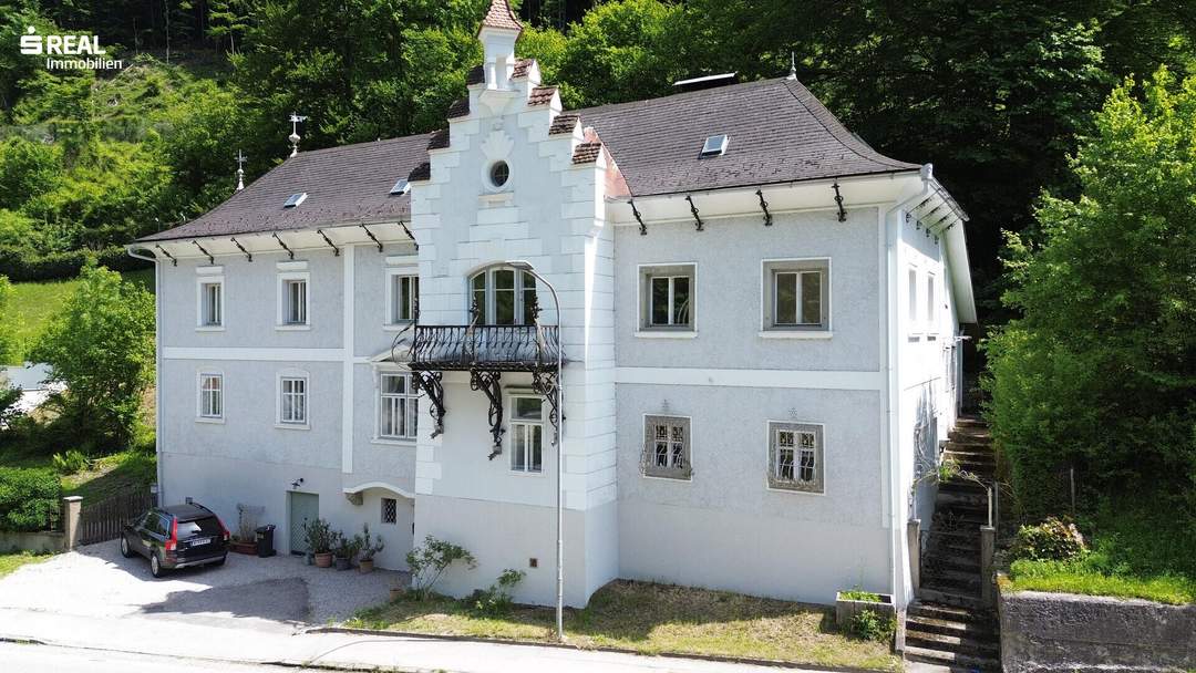 Beeindruckende Hammerherren Villa mit Weinkeller