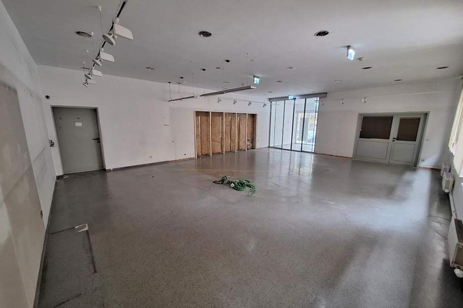 Zentral gelegene Geschäftsfläche in guter Frequenzlage, Gewerbeobjekt-miete, 1.184,90,€, 5753 Zell am See