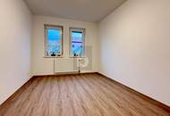 ERSTBEZUG NACH KOMPLETTSANIERUNG - MIT BALKON UND GARAGE