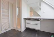Hofruhelage: Klimatisierte DG-Wohnung und zwei Terrassen