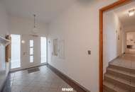 Mehr Platz zum Leben & Arbeiten: Großes Einfamilienhaus mit Garten, Sauna, Infrarotkabine, Solarium und Whirlpool