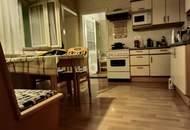 CHARMANTES WOHNEN MIT VERANDA &amp; GROßEM NATURGARTEN