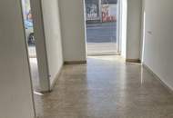 Großzügiges, modernes Geschäftslokal / Büro / Praxis mit großen Auslagenflächen Nähe Hütteldorfer Straße!