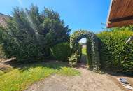 Gepflegtes Haus mit großem Garten