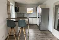 Mehrparteienhaus mit Garage/Lager/Büro - Dorfwidmung