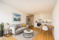 Dachgeschosswohnung mit Blick ins Grüne – ruhig und hell