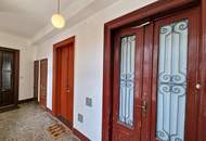 Sanierungsbedürftige Altbauwohnung direkt beim Hugo-Gottschlich Park - U6 Nähe!!