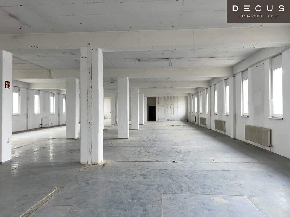 | Ganzes Haus mit ca. 2.500m² zu vermieten | ideal für Büro, Labor, Lager, Produktion oder Veranstaltung