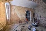 Souterrain Wohnung/Büro in bester Lage mit NIEDRIGEN BK!