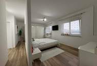 LUXURIÖSER WOHNHIT MIT AUßERGEWÖHNLICHEM PLATZANGEBOT